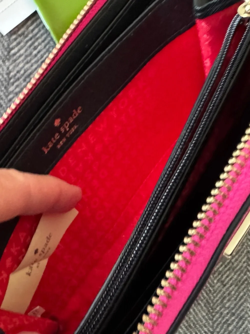 NWT, KATE SPADE DARLING STRIPE WALLET WITH ZIPPER